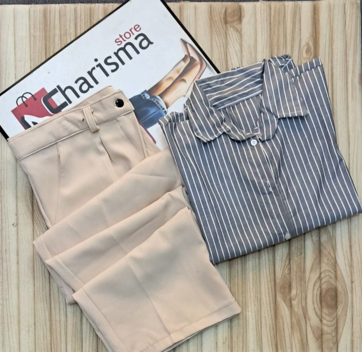 Velmora Basic Striped Tee